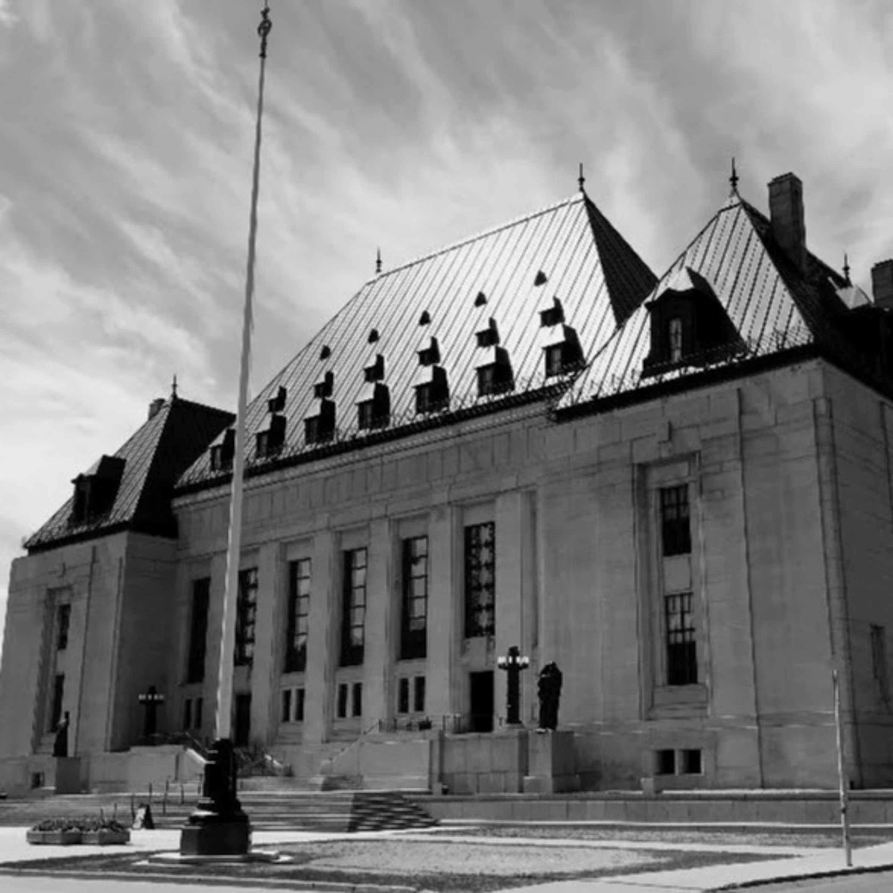 Photo of Supreme Court of Canada Courthouse